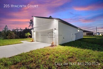 205 Hyacinth Ct in Poinciana, FL - Building Photo - Building Photo