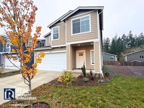 5181 Granger St in Bremerton, WA - Building Photo - Building Photo