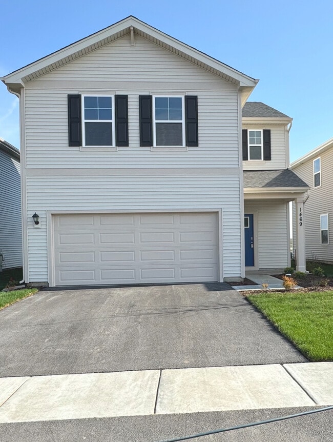 1469 Grand Tetons Dr in Pingree Grove, IL - Building Photo - Building Photo