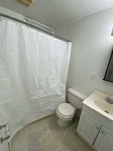 1121 N 12th St-Unit -A in Bismarck, ND - Building Photo - Building Photo