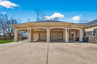 4011 Westerdale Dr in Fulshear, TX - Building Photo - Building Photo