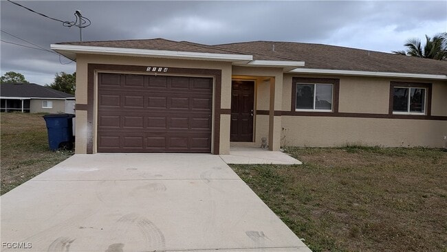 5112 27th St SW in Lehigh Acres, FL - Foto de edificio - Building Photo