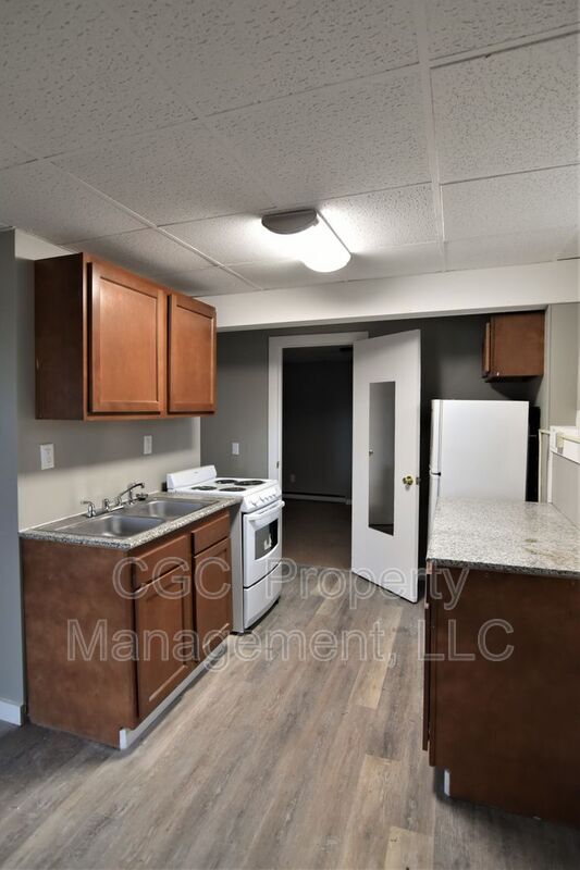 property at 2 E Main St