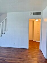2004 Howard Ave in Las Vegas, NV - Building Photo - Building Photo