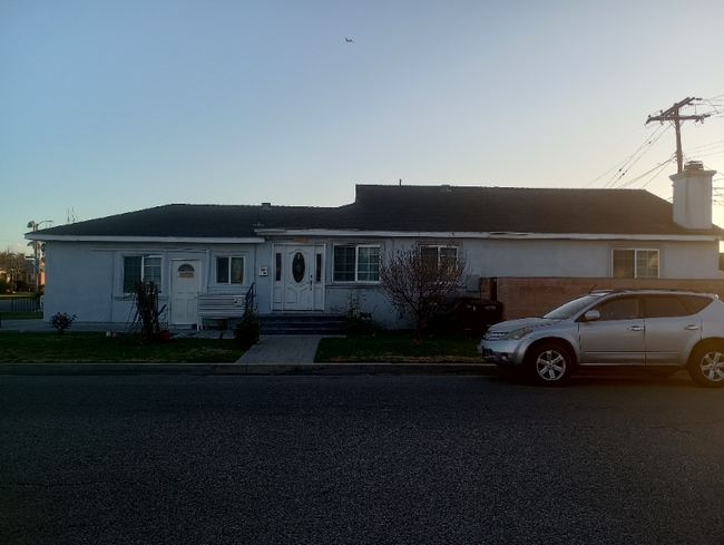 property at 6603 Crossway Dr