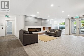 828-828 Gauthier Ave in Coquitlam, BC - Building Photo - Building Photo