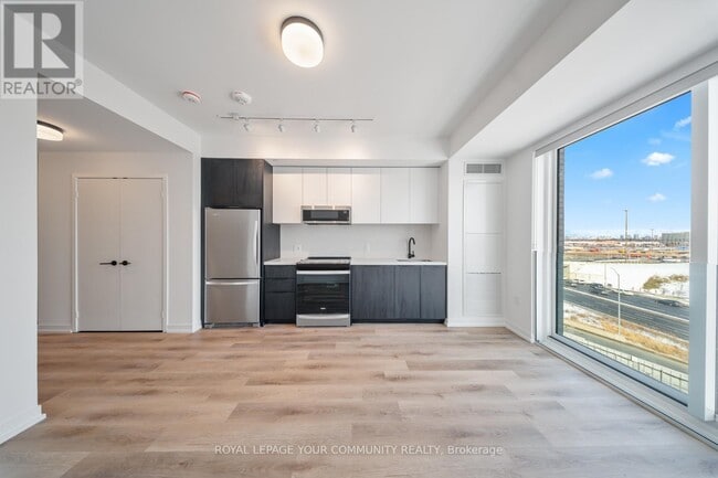 property at 5 York Garden Wy