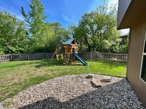 920 Lesmer Cir in Manhattan, KS - Building Photo - Building Photo