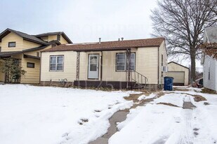 1810 W 7th St in Coffeyville, KS - Building Photo