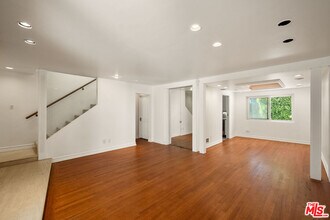 129 Alta Ave in Santa Monica, CA - Building Photo - Building Photo