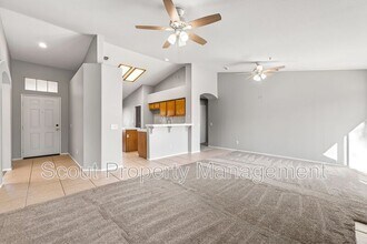 35912 Arras Dr in Winchester, CA - Building Photo - Building Photo