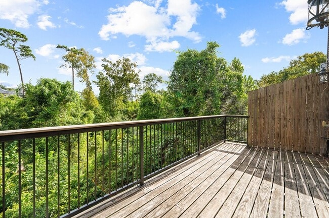 103 Sage Rd in Houston, TX - Building Photo - Building Photo