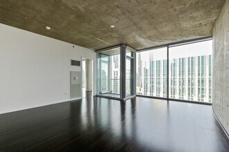 600 N Fairbanks Ct in Chicago, IL - Foto de edificio - Building Photo