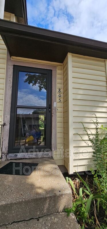 property at 805 N 70th St