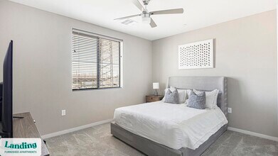 402 W Lincoln St, Unit 368 in Phoenix, AZ - Building Photo - Building Photo