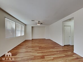 309 Point Loma Ave in North Las Vegas, NV - Building Photo - Building Photo