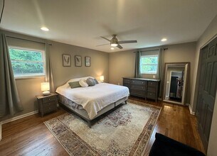 7800 Hosbrook Rd in Cincinnati, OH - Building Photo - Building Photo