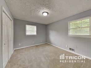 4063 Cornell Blvd SW in Atlanta, GA - Building Photo - Building Photo