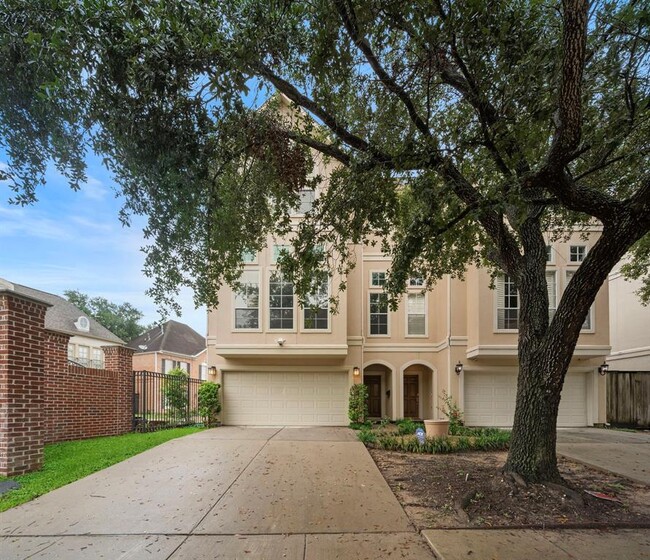 1452 Moritz Dr in Houston, TX - Foto de edificio - Building Photo