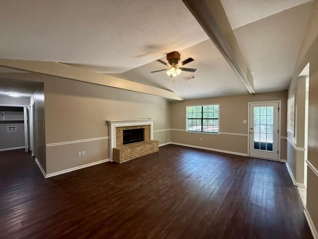 149 Rolling Oaks Dr in Maumelle, AR - Foto de edificio - Building Photo