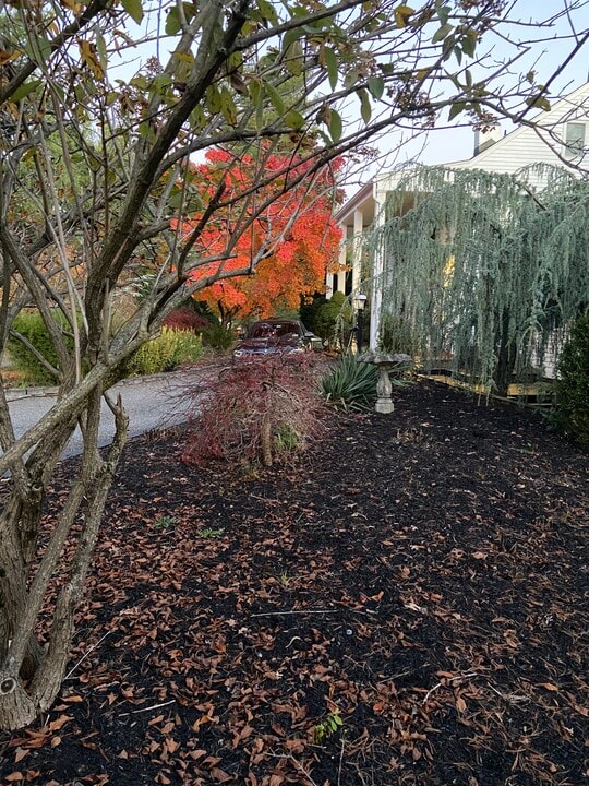 423 Country Club Rd in Bridgewater, NJ - Building Photo