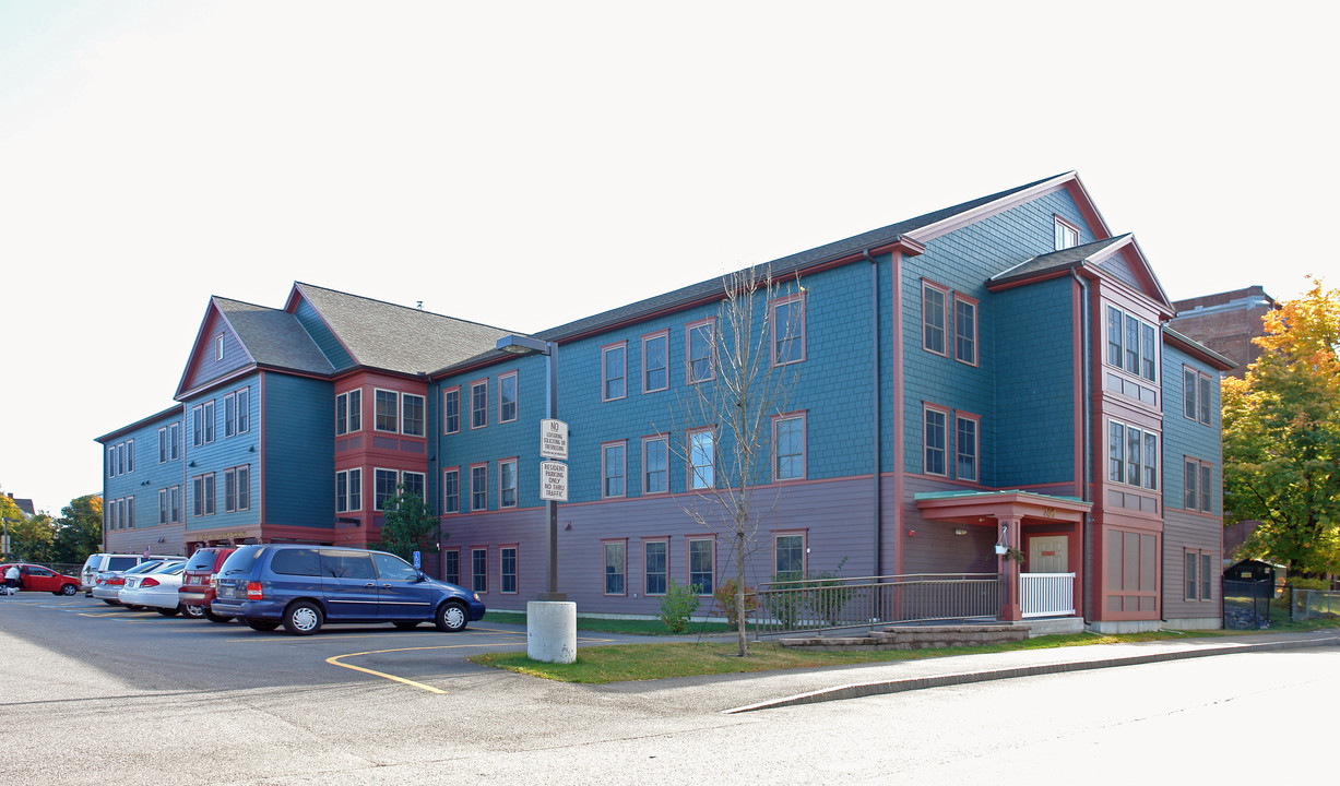 Bates Street Senior Housing in Lewiston, ME - Building Photo