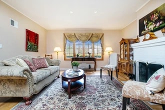 4 York St in White Plains, NY - Building Photo - Building Photo