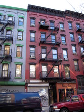 326 E 6th St in New York, NY - Building Photo - Building Photo