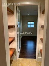 1 S Eola Dr in Orlando, FL - Building Photo - Building Photo