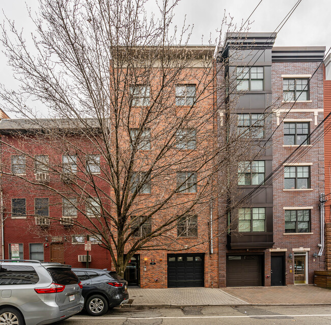 705 Adams St in Hoboken, NJ - Building Photo - Building Photo