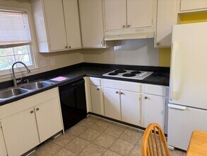 5316 Newhall Rd in Durham, NC - Building Photo - Building Photo