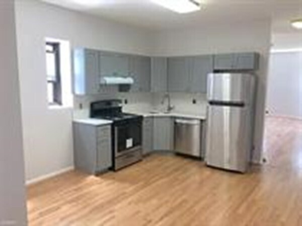property at 3148 Washington St