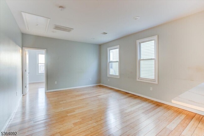 15 Fessenden Pl in Newark, NJ - Building Photo - Building Photo