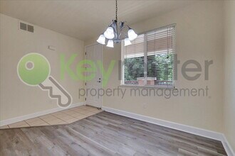 1501 Secret Ravine Pkwy in Roseville, CA - Building Photo - Building Photo