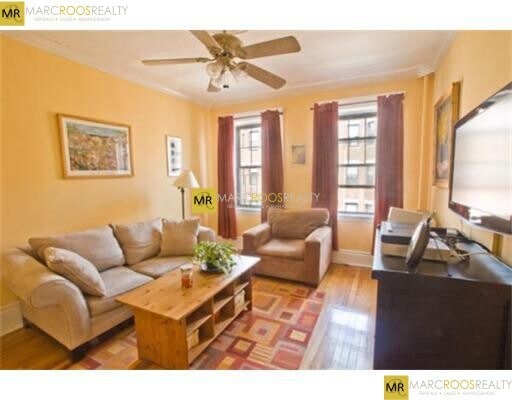 property at 31 Queensberry St