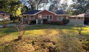 2855 Monticello Pl in Decatur, GA - Building Photo