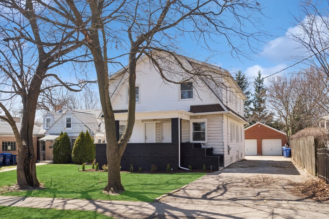 522 N Central Ave in Highwood, IL - Building Photo