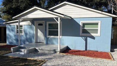217 W Chelsea St in DeLand, FL - Building Photo - Building Photo