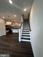 2504 W Peninsula Dr in Baltimore, MD - Building Photo - Building Photo