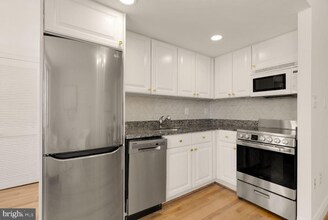 1701 16th St NW in Washington, DC - Foto de edificio - Building Photo