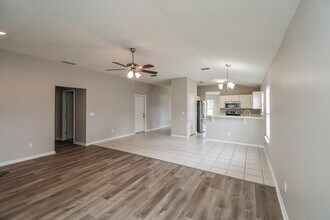 12825 Jordan Blair Ct in Jacksonville, FL - Foto de edificio - Building Photo