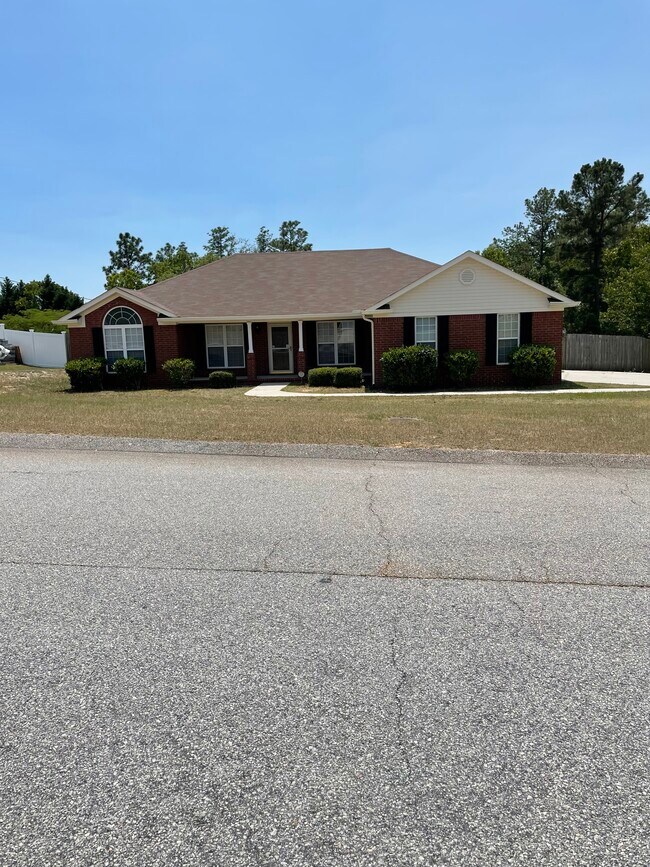 1844 Beaver Creek Ln Rentals in Hephzibah, GA