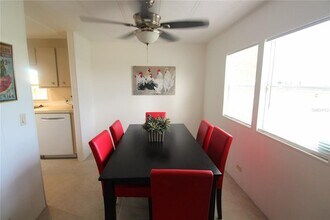 5492 Stonehaven Ln in Sarasota, FL - Building Photo - Building Photo