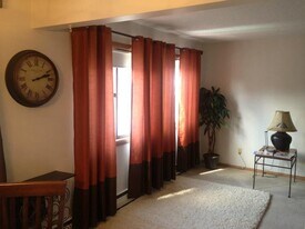 3708 Harriet Ave, Unit 103