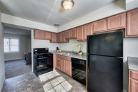 Jamestowne Apartments in Baltimore, MD - Building Photo - Building Photo