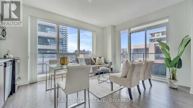 2212-2212 Lake Shore Blvd W in Toronto, ON - Building Photo - Building Photo