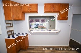 1420 Bobbinray Ave in Florissant, MO - Building Photo - Building Photo