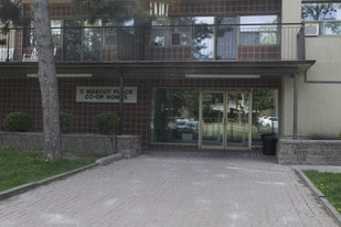 Mascot Place Co Op in Toronto, ON - Building Photo