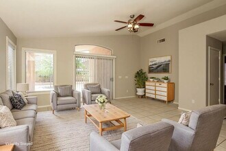 3295 E San Angelo Ave in Gilbert, AZ - Building Photo - Building Photo