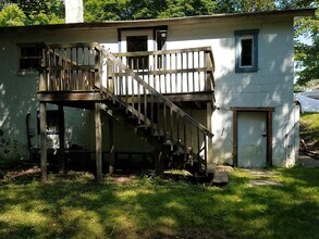 570 Harmony Ave in Rochester, PA - Building Photo - Building Photo